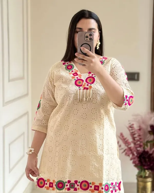 Off-White_Premium_Rayon_Kurta_Set_For_Women