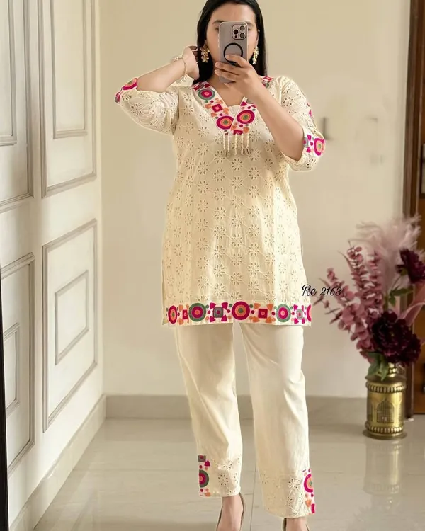 Off-White_Premium_Rayon_Kurta_Set_For_Women