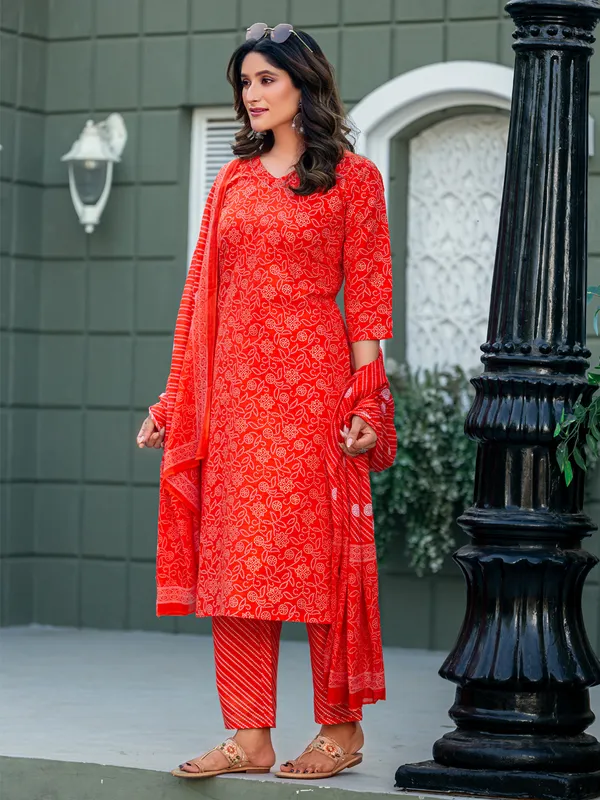 Trendy_Cotton_Blend_Printed_Kurti_Pant_Dupatta_Set