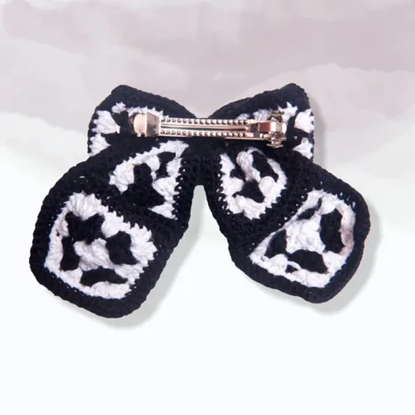 Black_&_White_Flower_Child_Hair_Accessories