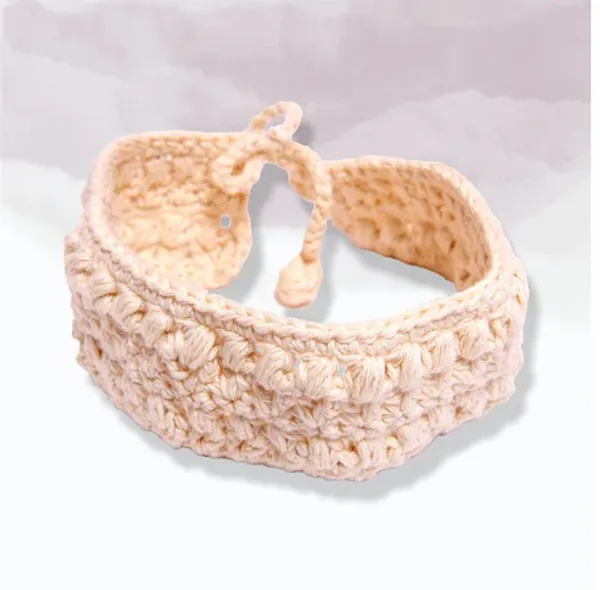 Off_White_Furry_Threads_Pet_Collar