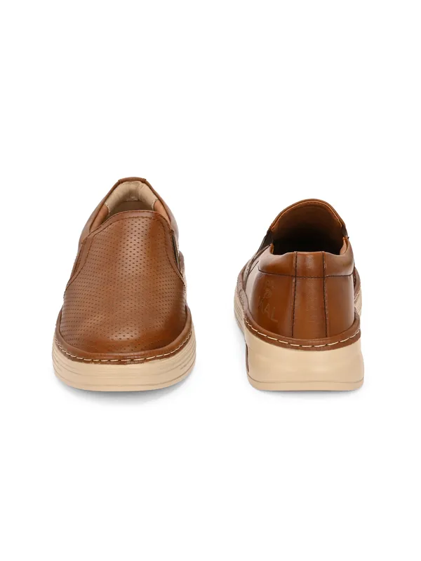 Beige_Synthetic_Leather_Casual_Shoe_For_Men
