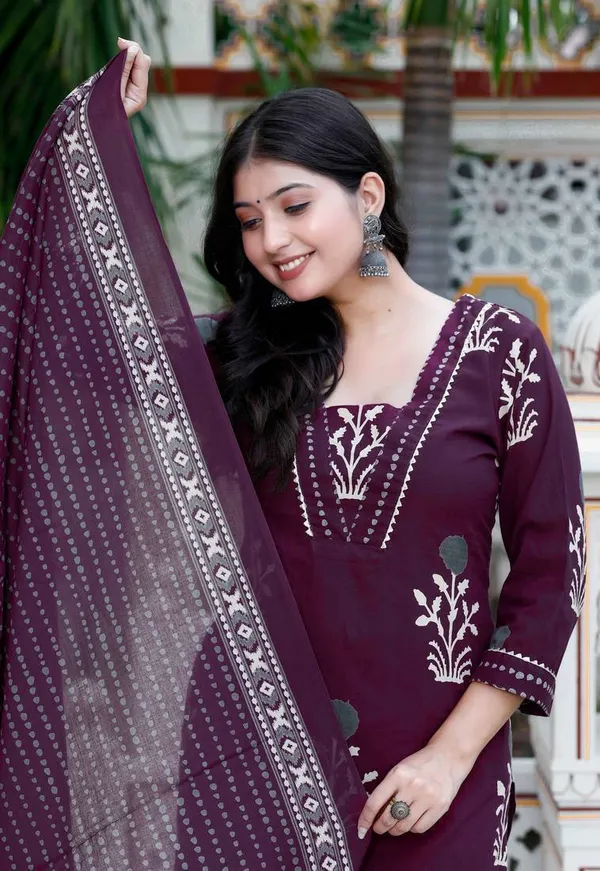 Purple_Cotton_Kurti_Pant_With_Dupatta_Set_For_Women