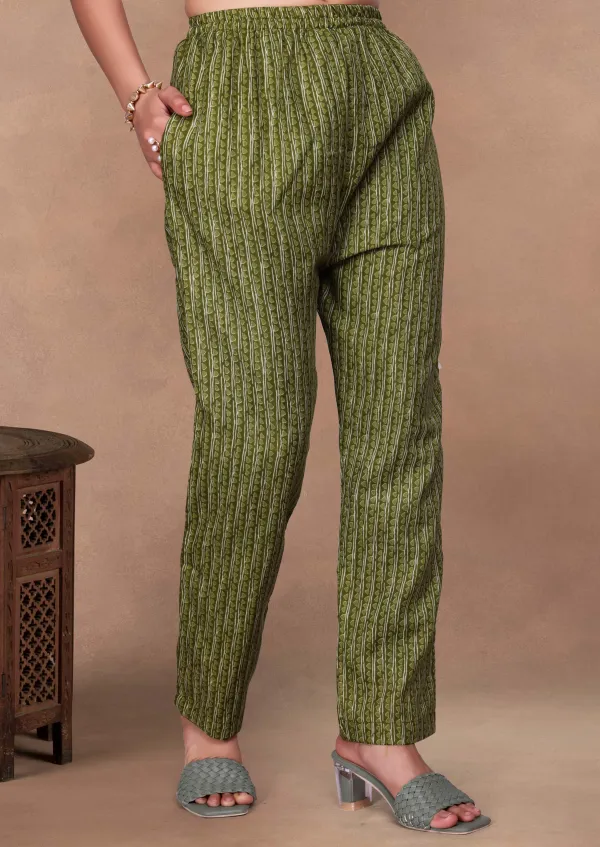 Green_Cotton_Kurti_Pant_Set_For_Women