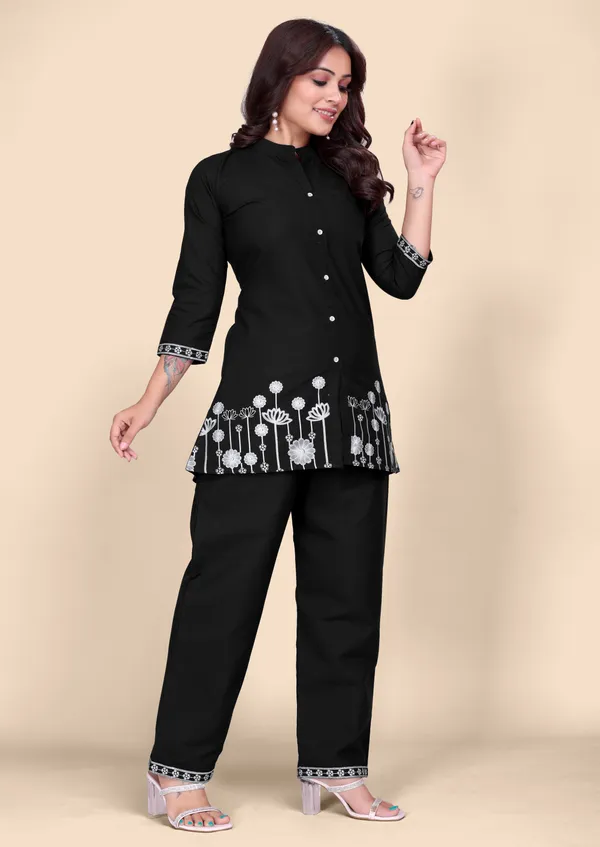 Women's_Black_Cotton_Co-Ords_Set_with_Floral_Thread_Embroidery_Work_&_Straight_Pants