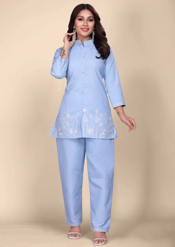 Women's_SKY_Blue_Cotton_Co-Ords_Set_with_Floral_Thread_Embroidery_Work_&_Straight_Pants