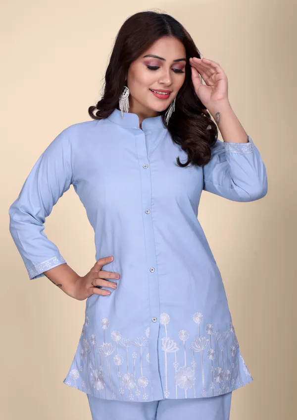 Women's_SKY_Blue_Cotton_Co-Ords_Set_with_Floral_Thread_Embroidery_Work_&_Straight_Pants