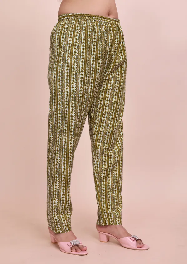 Green_Cotton_Kurti_Pant_With_Dupatta_Set_For_Women