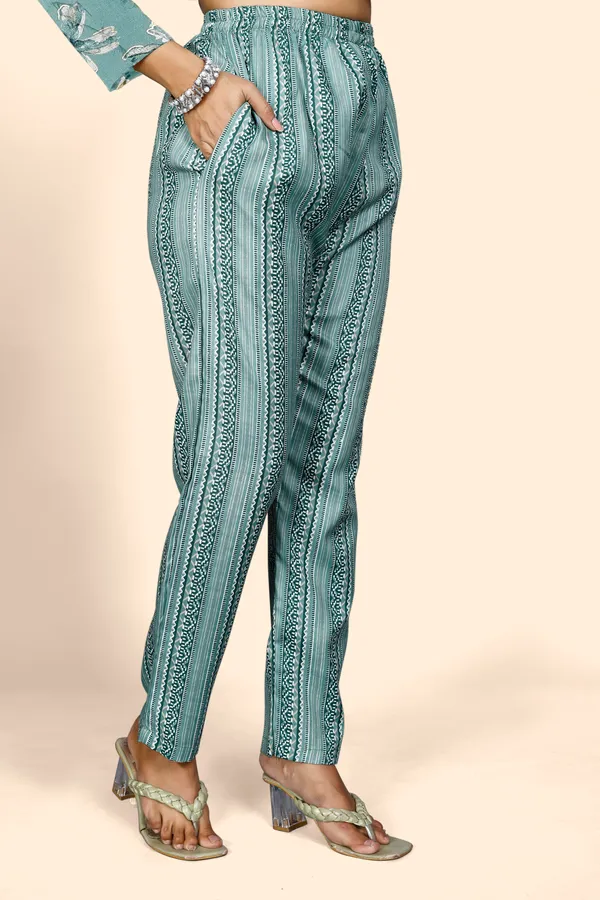 Green_Cotton_Kurti_Pant_With_Dupatta_Set_For_Women