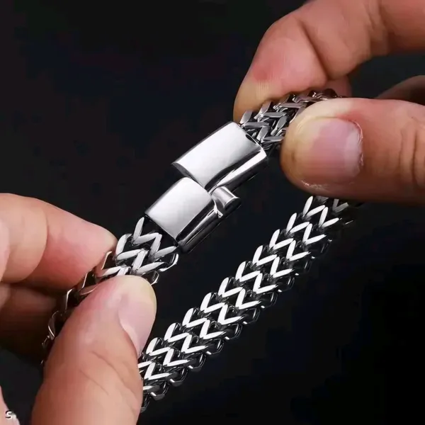 Silver_Stainless_Steel_Dual_Curb_Chain_Birthday_And_Anniversary_And_Husband_Valentine_Gift_Rakhi_Bracelet_For_Men