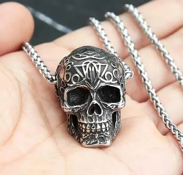 Silver_Stainless_Steel_Fashions_Sword_Necklace_Punk_Link_Chain_With_Locket_Stylish_Pendant_For_Men
