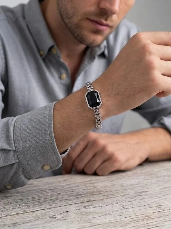 Luxury_Black_Crystal_Stone_Stainless_Steel_Chain_Bracelet_for_Men_–_Elegant_Silver-Tone_Statement_Wrist_Jewellery