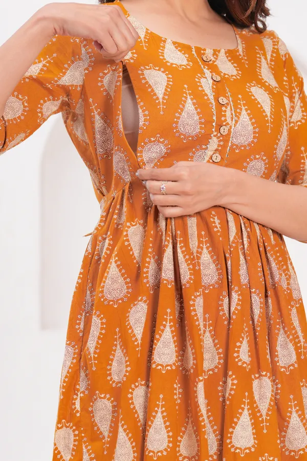Orange_Maternity_Feeding_Kurti_For_Women_|_Cotton_Blend_Anarkali_Dress_With_Nursing_Zip_For_Pre_&_Post_Pregnancy