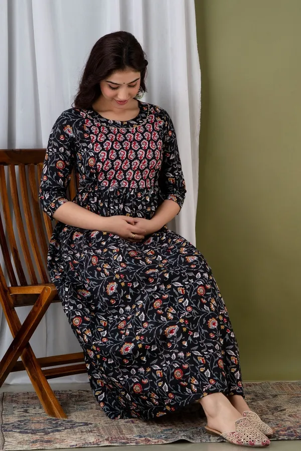 Black_Maternity_Feeding_Kurti_For_Women_|_Cotton_Blend_Anarkali_Dress_With_Nursing_Zip_For_Pre_&_Post_Pregnancy