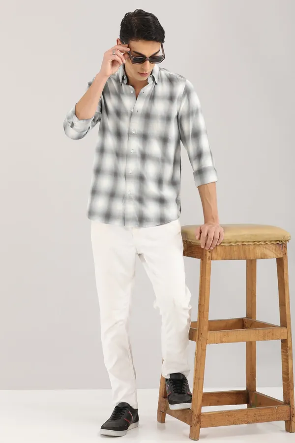 Grey_And_White_Plaid_Pattern_Checks_Full_Sleeve_Shirt