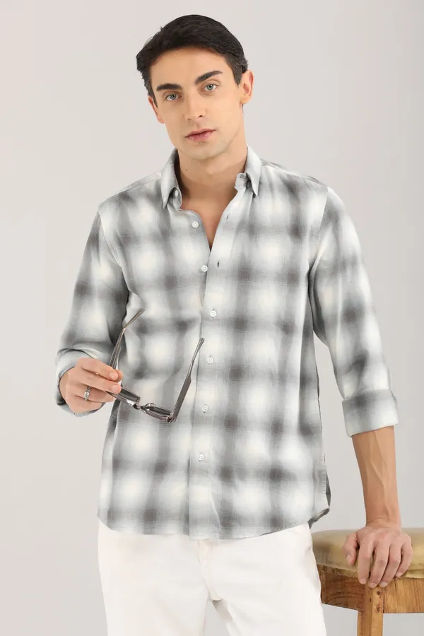 Grey_And_White_Plaid_Pattern_Checks_Full_Sleeve_Shirt