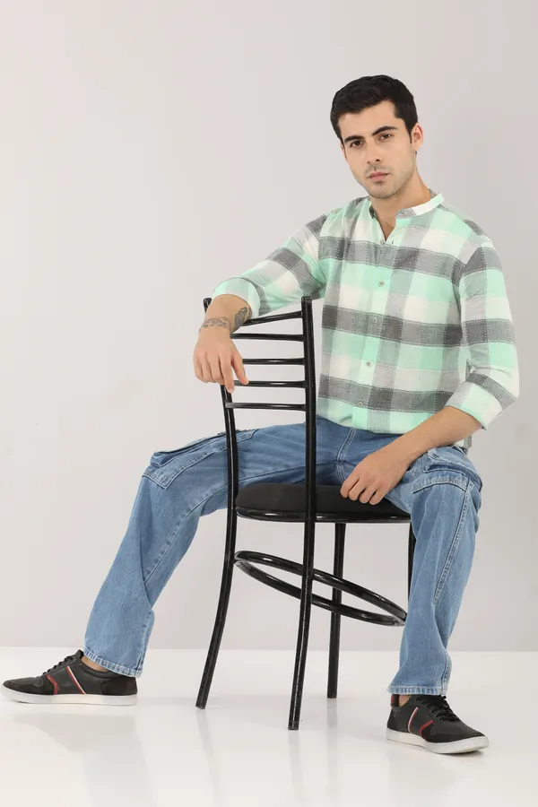 Geometric_Fashion_Linear_Pattern_Unique,_Trendy_&_Versatile_Shirt_For_Any_Look