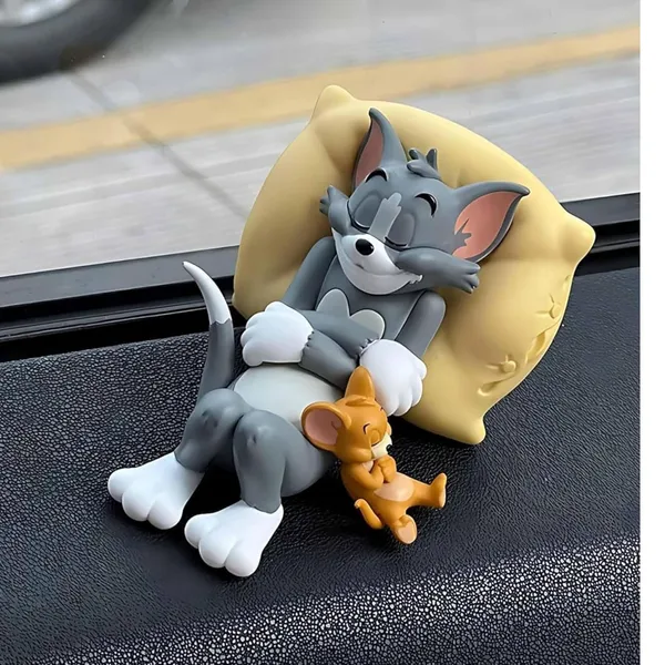 Gray_Car_Dashboard_Decoration_Items_God_Idol_&_Miniature_Toys_Stylish_Car_Decor_Accessories_For_Car_Home_&_Office_2_Pcs_Set