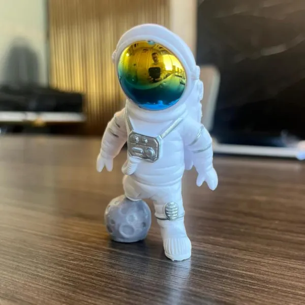 Multicolour_Car_Dashboard_Decoration_Items_God_Idol_&_Miniature_Toys_Stylish_Car_Decor_Accessories_For_Car_Home_&_Office_Moon_Astronaut