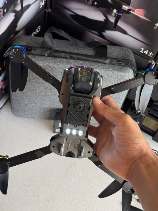 Black_J6_Pro_GPS_Drone,_A_Foldable_Quadcopter_Designed_For_Aerial_Photography.