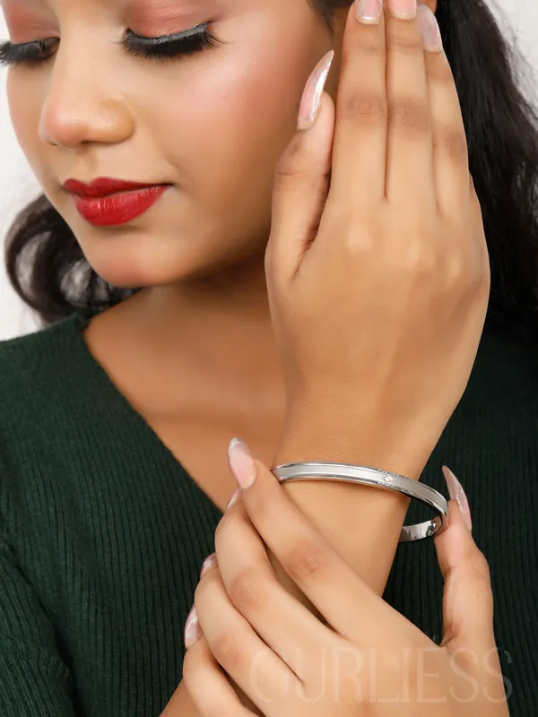 Demifine_Jewellery_Silver_Stainless_Steel_Premium_&_Elegant_Bracelet_For_Women_&_Girls