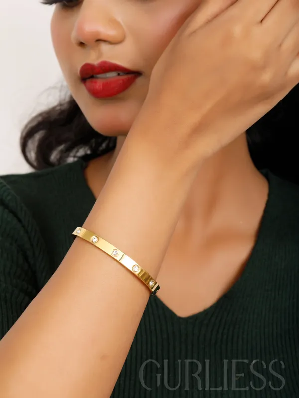Demifine_Jewellery_Gold_Stainless_Steel_Premium_&_Elegant_Bracelet_For_Women_&_Girls