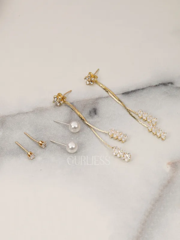 Demifine_Jewellery_Silver_&_Gold_Alloy_Premium_&_Elegant_Earrings_For_Women_&_Girls_(Set_Of_2)