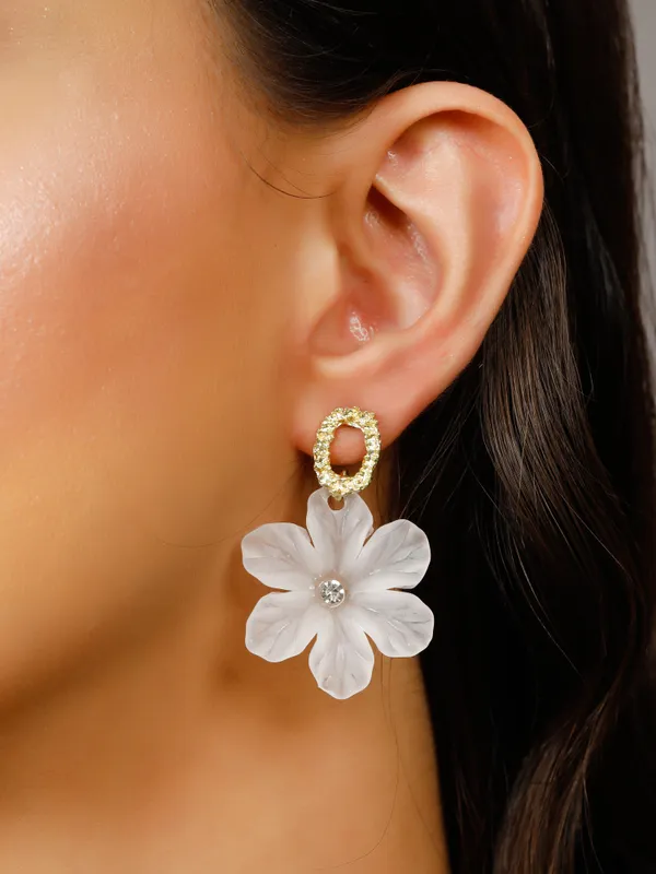 Silver_&_Floral_Alloy_,_Stainless_Steel_&_Resin_Premium_&_Elegant_Earrings_For_Women_&_Girls_(Set_Of_2)