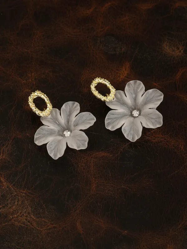 Silver_&_Floral_Alloy_,_Stainless_Steel_&_Resin_Premium_&_Elegant_Earrings_For_Women_&_Girls_(Set_Of_2)