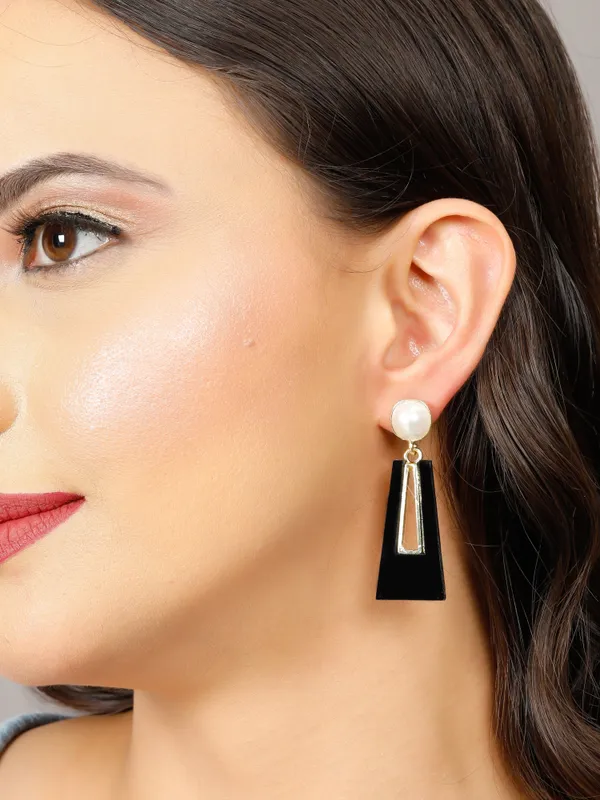 Black_Alloy_,_Stainless_Steel_&_Resin_Premium_&_Elegant_Earrings_For_Women_&_Girls_(Set_Of_2)