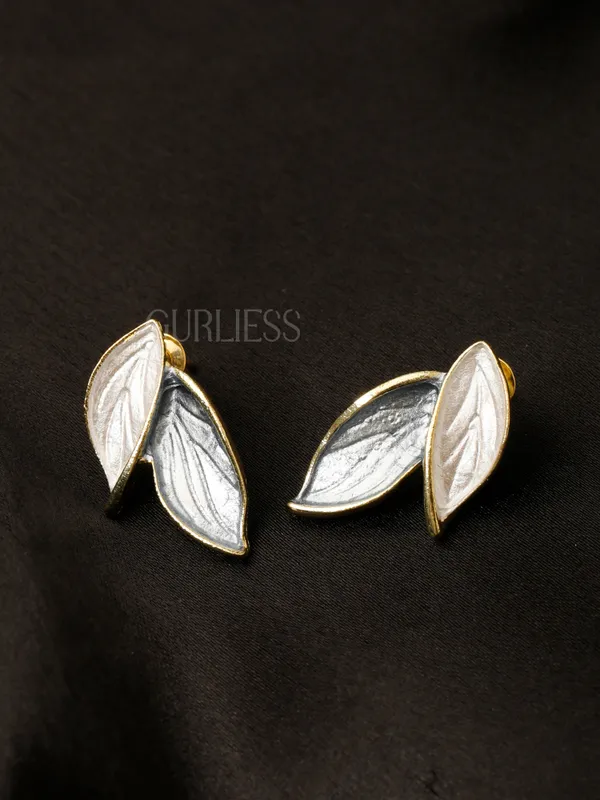 Multicolor_Alloy,_Stainless_Steel_&_Resin_Premium_&_Elegant_Earrings_For_Women_&_Girls_(Set_Of_2)