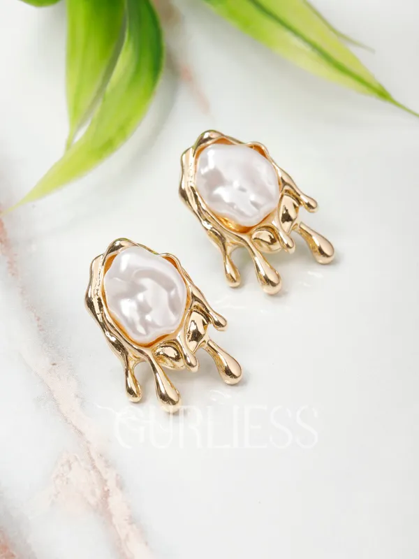 Demifine_Jewellery_Gold_Stainless_Steel_Premium_&_Elegant_Earrings_For_Women_&_Girls_(Set_Of_2)