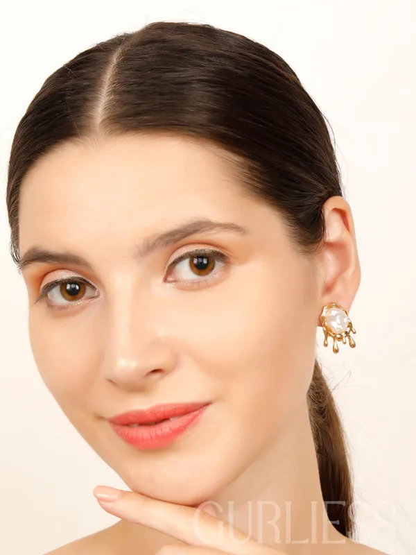 Demifine_Jewellery_Gold_Stainless_Steel_Premium_&_Elegant_Earrings_For_Women_&_Girls_(Set_Of_2)