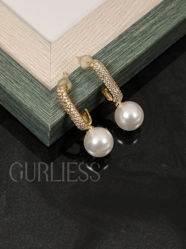 Demifine_Jewellery_Gold_&_Silver_Alloy_&_Stainless_Steel_Premium_&_Elegant_Earrings_For_Women_&_Girls_(Set_Of_2)