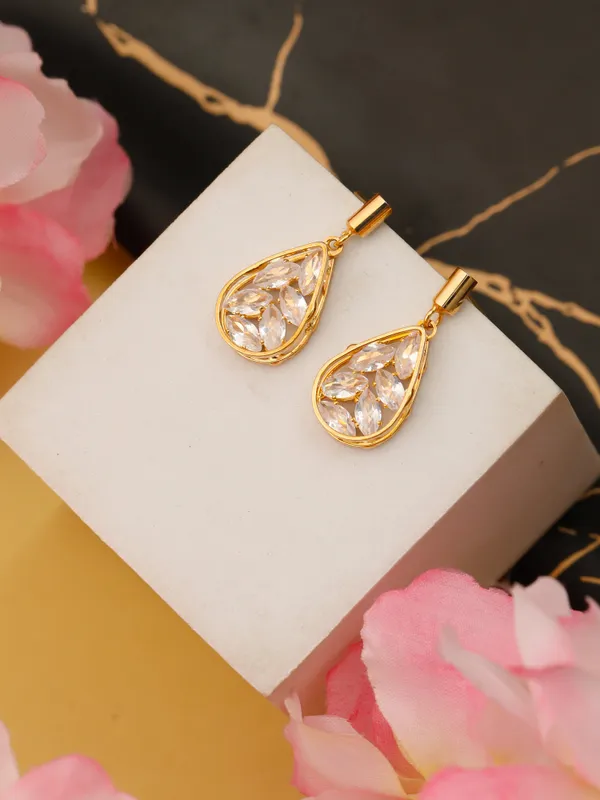 Demifine_Jewellery_Gold_Alloy_&_Stainless_Steel_Premium_&_Elegant_Earrings_For_Women_&_Girls_(Set_Of_2)
