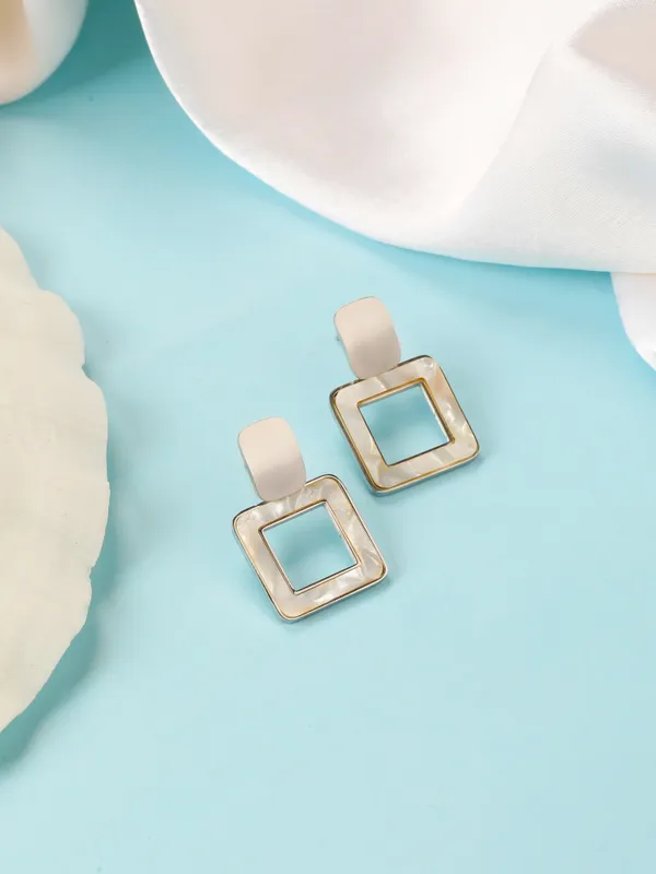 Demifine_Jewellery_Silver_Alloy_&_Stainless_Steel_Premium_&_Elegant_Earrings_For_Women_&_Girls_(Set_Of_2)