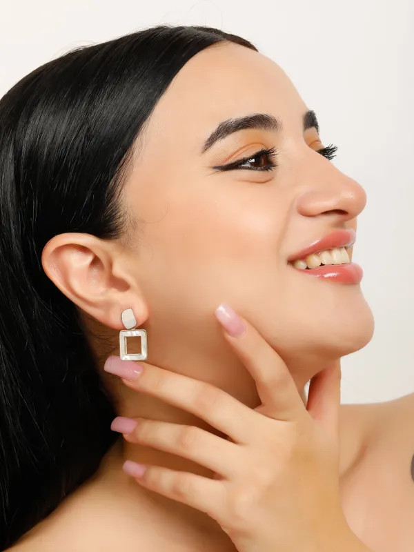 Demifine_Jewellery_Silver_Alloy_&_Stainless_Steel_Premium_&_Elegant_Earrings_For_Women_&_Girls_(Set_Of_2)