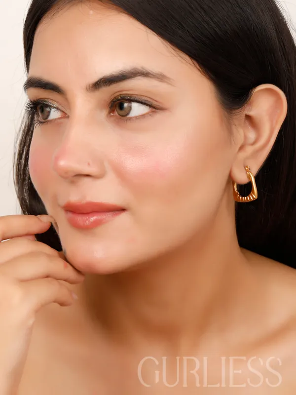 Demifine_Jewellery_Gold_&_Silver_Alloy_&_Stainless_Steel_Premium_&_Elegant_Earrings_For_Women_&_Girls_(Set_Of_2)