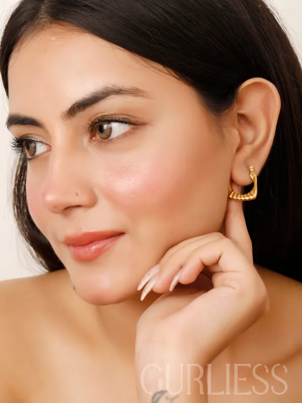Demifine_Jewellery_Gold_&_Silver_Alloy_&_Stainless_Steel_Premium_&_Elegant_Earrings_For_Women_&_Girls_(Set_Of_2)
