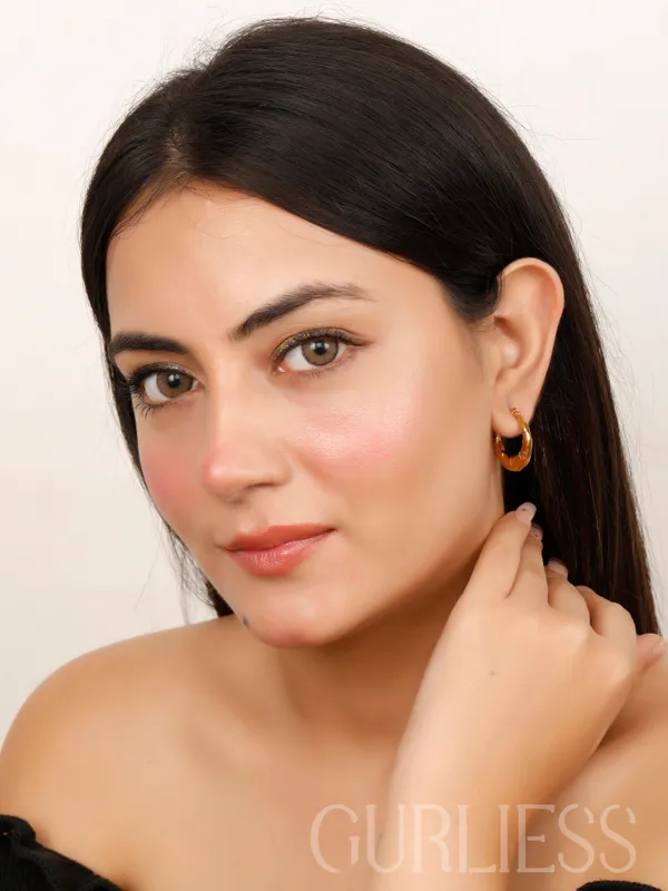 Demifine_Jewellery_Gold_&_Silver_Alloy_&_Stainless_Steel_Premium_&_Elegant_Earrings_For_Women_&_Girls_(Set_Of_2)
