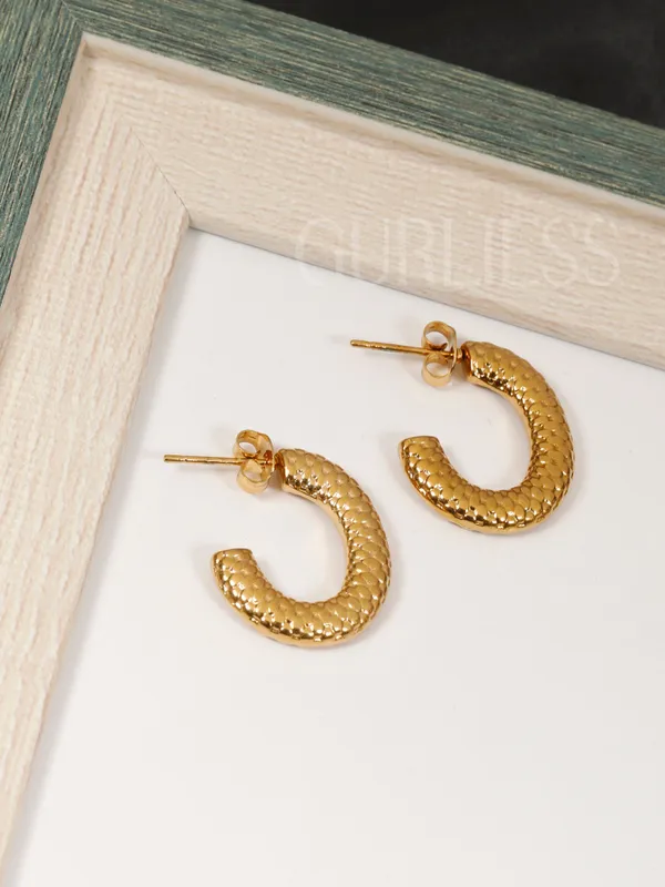 Demifine_Jewellery_Gold_&_Silver_Alloy_&_Stainless_Steel_Premium_&_Elegant_Earrings_For_Women_&_Girls_(Set_Of_2)
