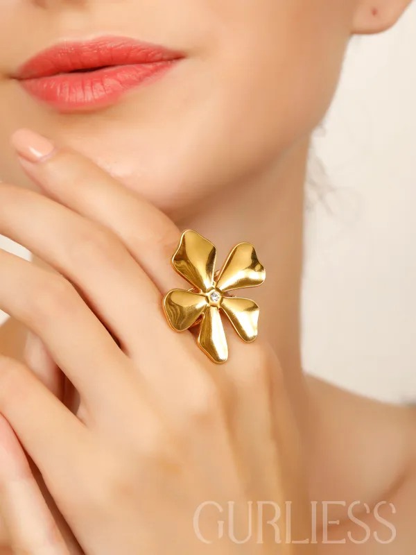 Demifine_Jewellery_Gold_Alloy_Premium_&_Elegant_Pendant_&_Rings_For_Women_&_Girls_(Set_Of_2)