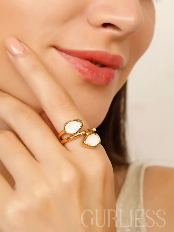 Demifine_Jewellery_Gold_Alloy_Premium_&_Elegant_Pendant_&_Rings_For_Women_&_Girls_(Set_Of_2)
