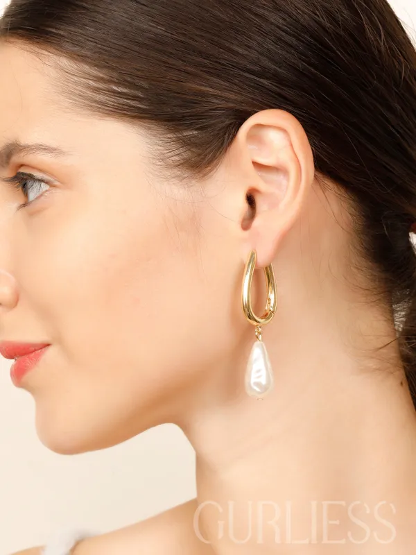 Demifine_Jewellery_Gold_Alloy_Premium_&_Elegant_Pendant_,_Earrings_&_Rings_For_Women_&_Girls_(Set_Of_4)