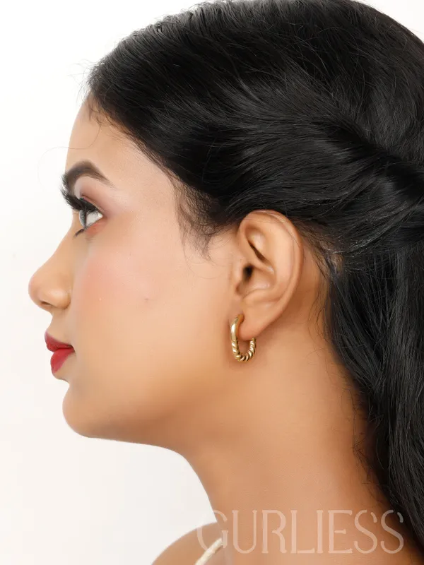 Demifine_Jewellery_Gold_Alloy_Premium_&_Elegant_Pendant_&_Earrings_For_Women_&_Girls_(Set_Of_3)