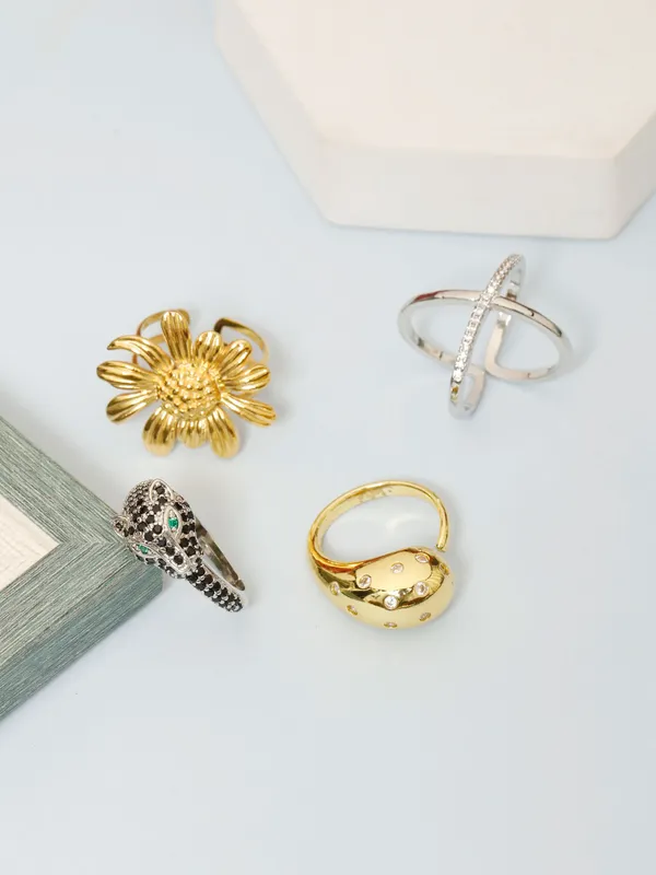 Demifine_Jewellery_Gold_&_Silver_Alloy_Premium_&_Elegant_Rings_For_Women_&_Girls_(Set_Of_4)