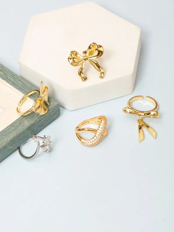 Demifine_Jewellery_Gold_&_Rose_Gold_Alloy_Premium_&_Elegant_Rings_For_Women_&_Girls_(Set_Of_5)