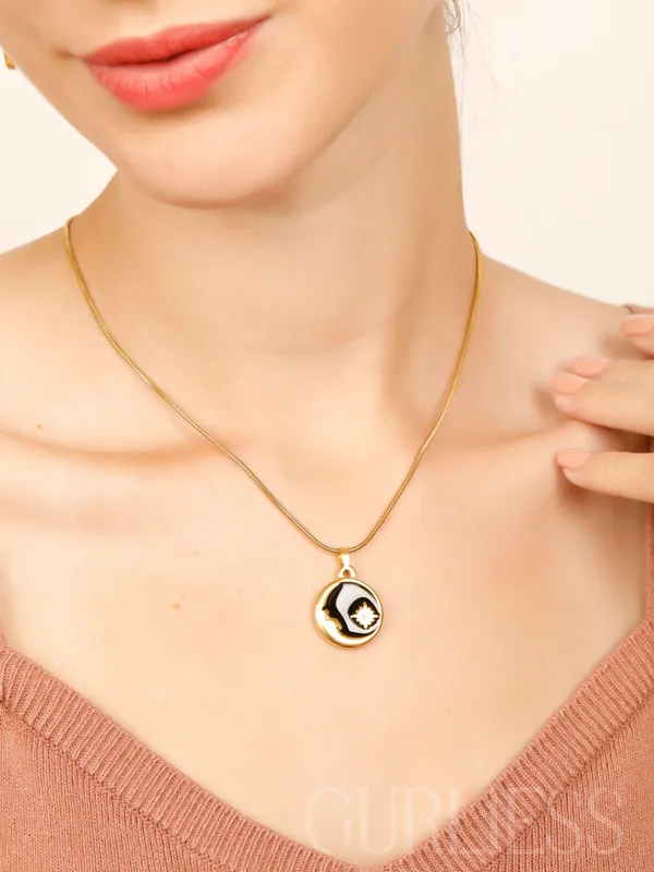 Demifine_Jewellery_Silver_&_Gold_&_Black_Stainless_Steel_Premium_&_Elegant_Pendant_&_Earrings_For_Women_&_Girls_(Set_Of_3)