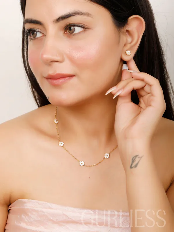 Demifine_Jewellery_Gold_&_Silver_Stainless_Steel_Premium_&_Elegant_Pendant_&_Earrings_For_Women_&_Girls_(Set_Of_3)