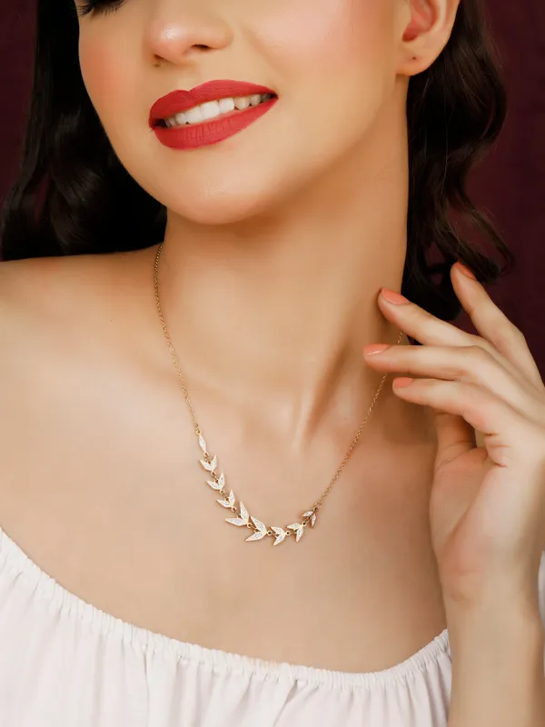 Demifine_Jewellery_Gold_Stainless_Steel_Premium_&_Elegant_Pendant_For_Women_&_Girls